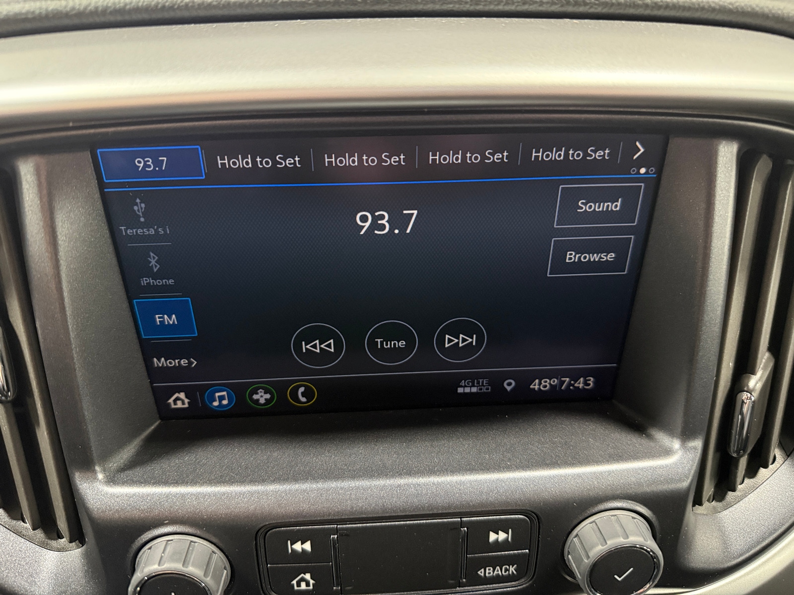 Thumbnail: 2022 Chevrolet Colorado - 4