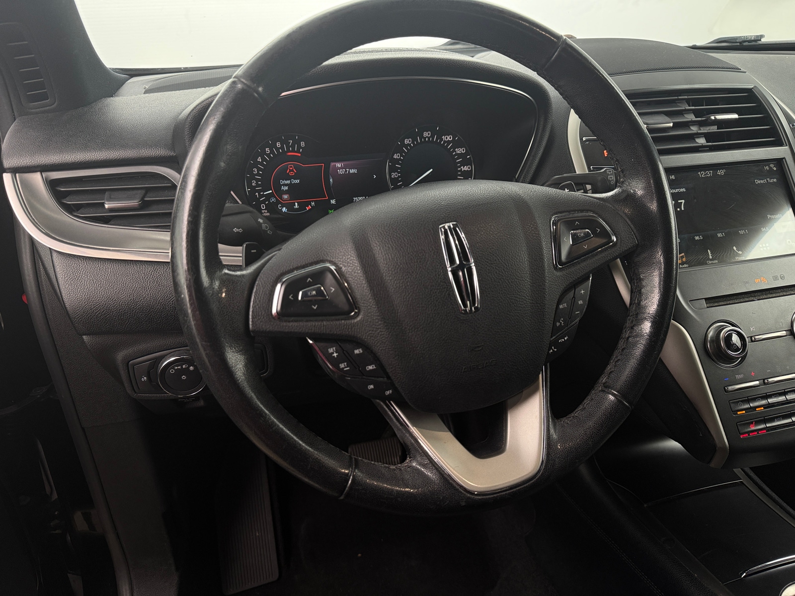 Thumbnail: 2018 Lincoln MKC - 4