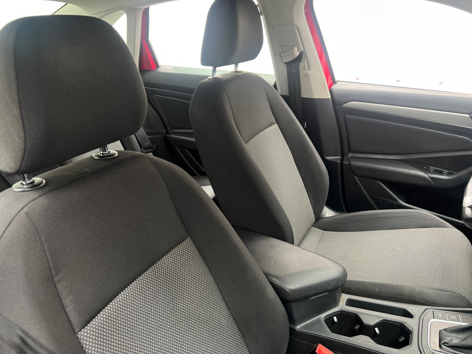 Thumbnail: 2020 Volkswagen Jetta - 2