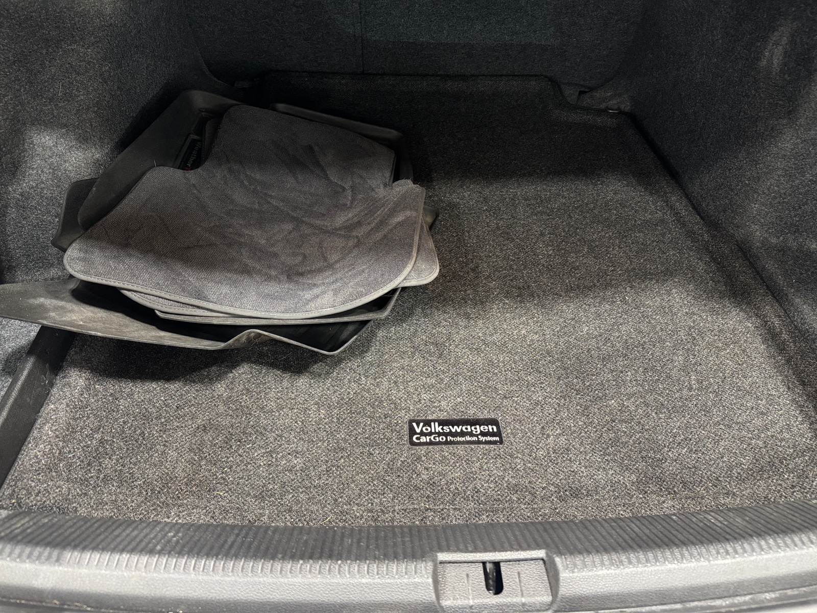 Thumbnail: 2017 Volkswagen Passat - 6