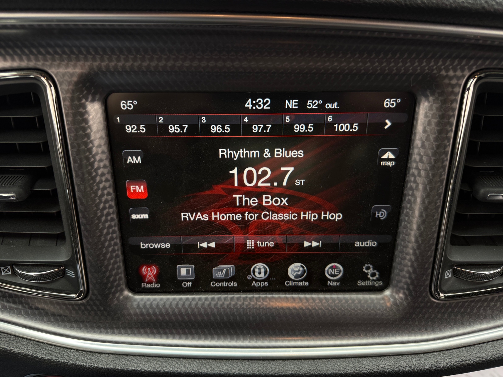 Thumbnail: 2016 Dodge Challenger - 2