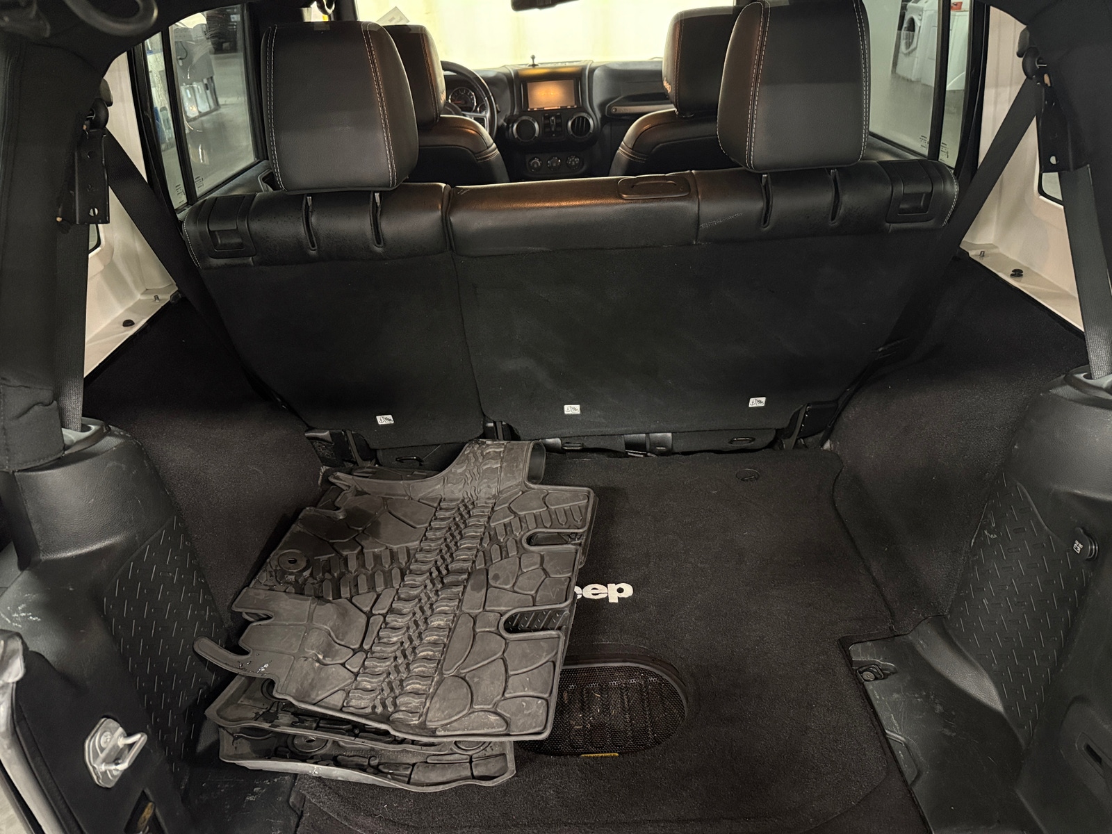 Thumbnail: 2017 Jeep Wrangler - 6