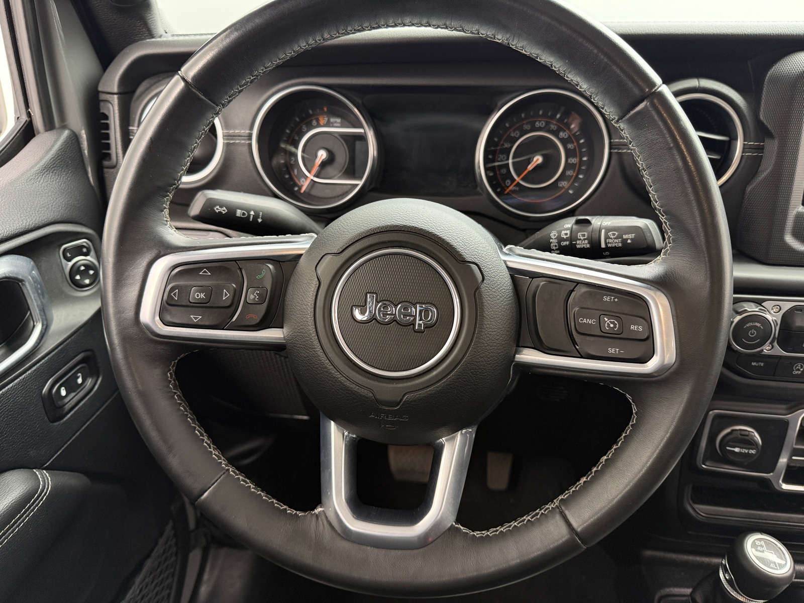 Thumbnail: 2019 Jeep Wrangler - 4