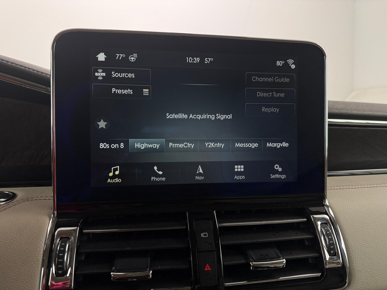 Thumbnail: 2019 Lincoln Navigator - 3