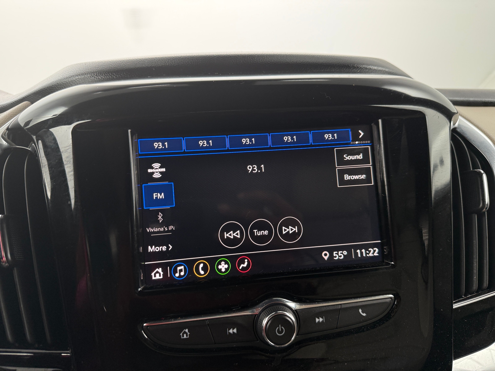 Thumbnail: 2022 Chevrolet Traverse - 4