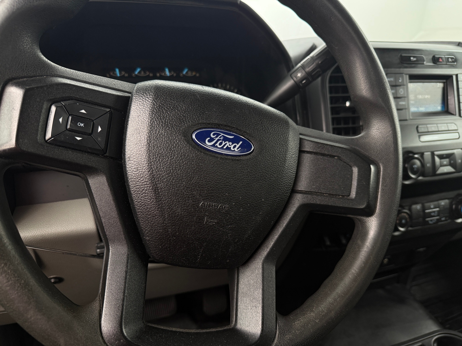 Thumbnail: 2018 Ford Econoline - 4