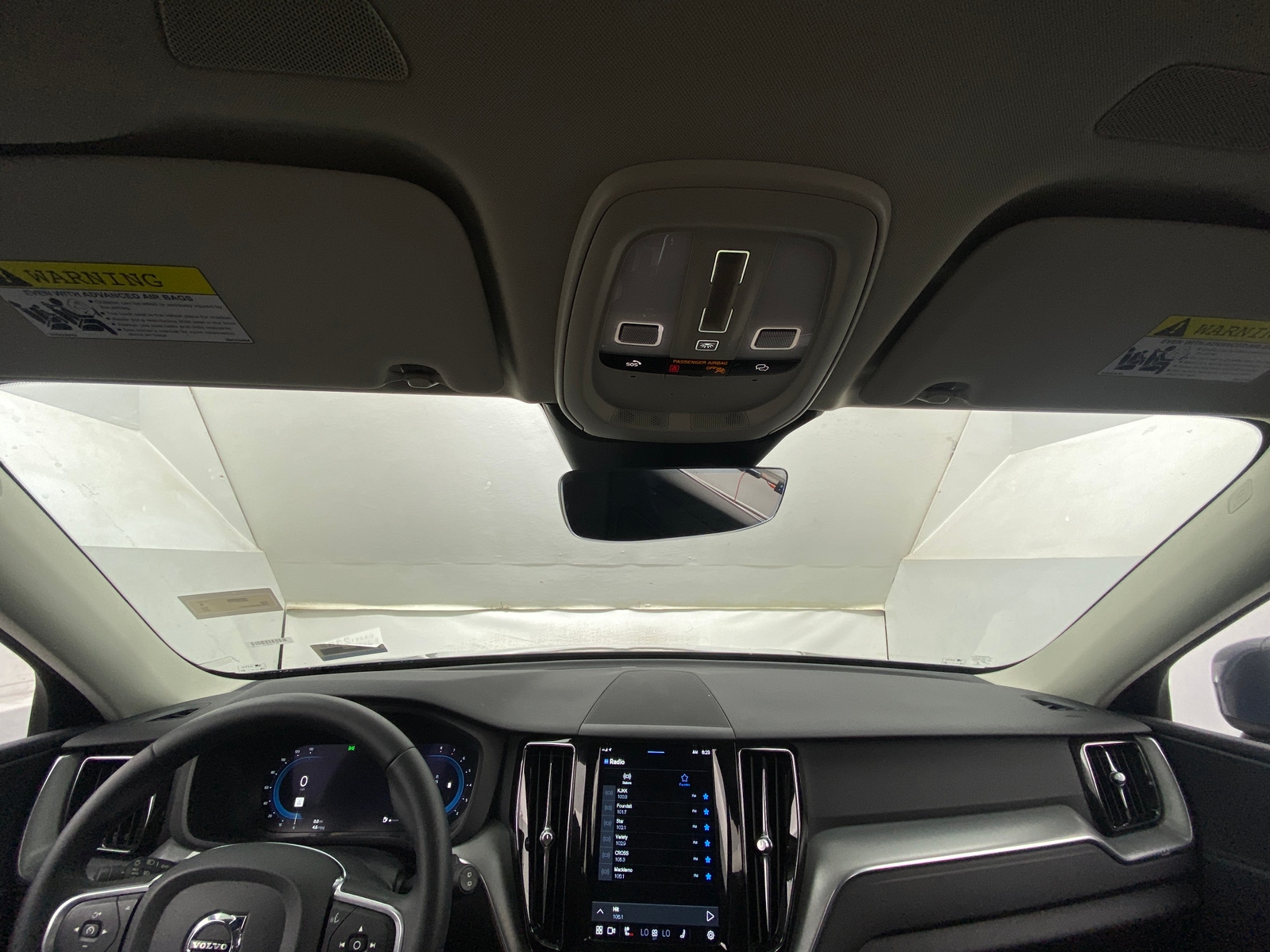 Thumbnail: 2023 Volvo XC60 - 3