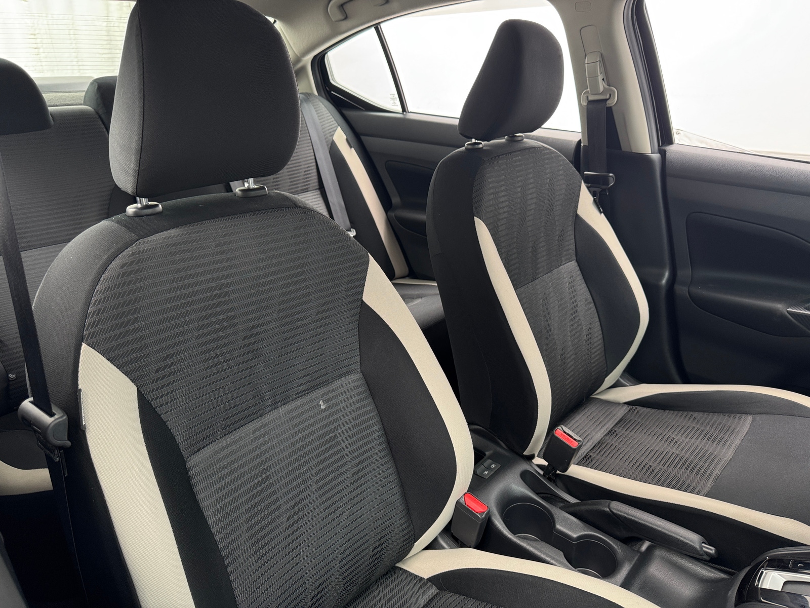 Thumbnail: 2022 Nissan Versa - 2