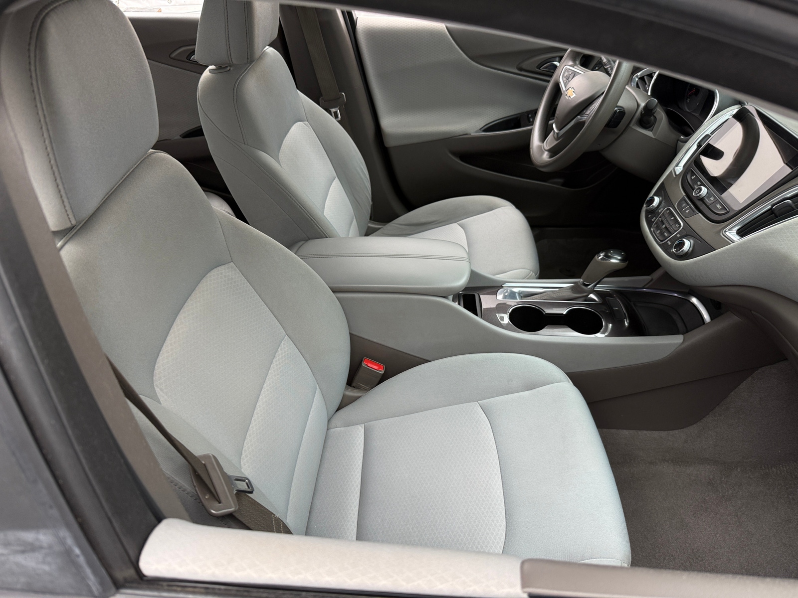 Thumbnail: 2020 Chevrolet Malibu - 2