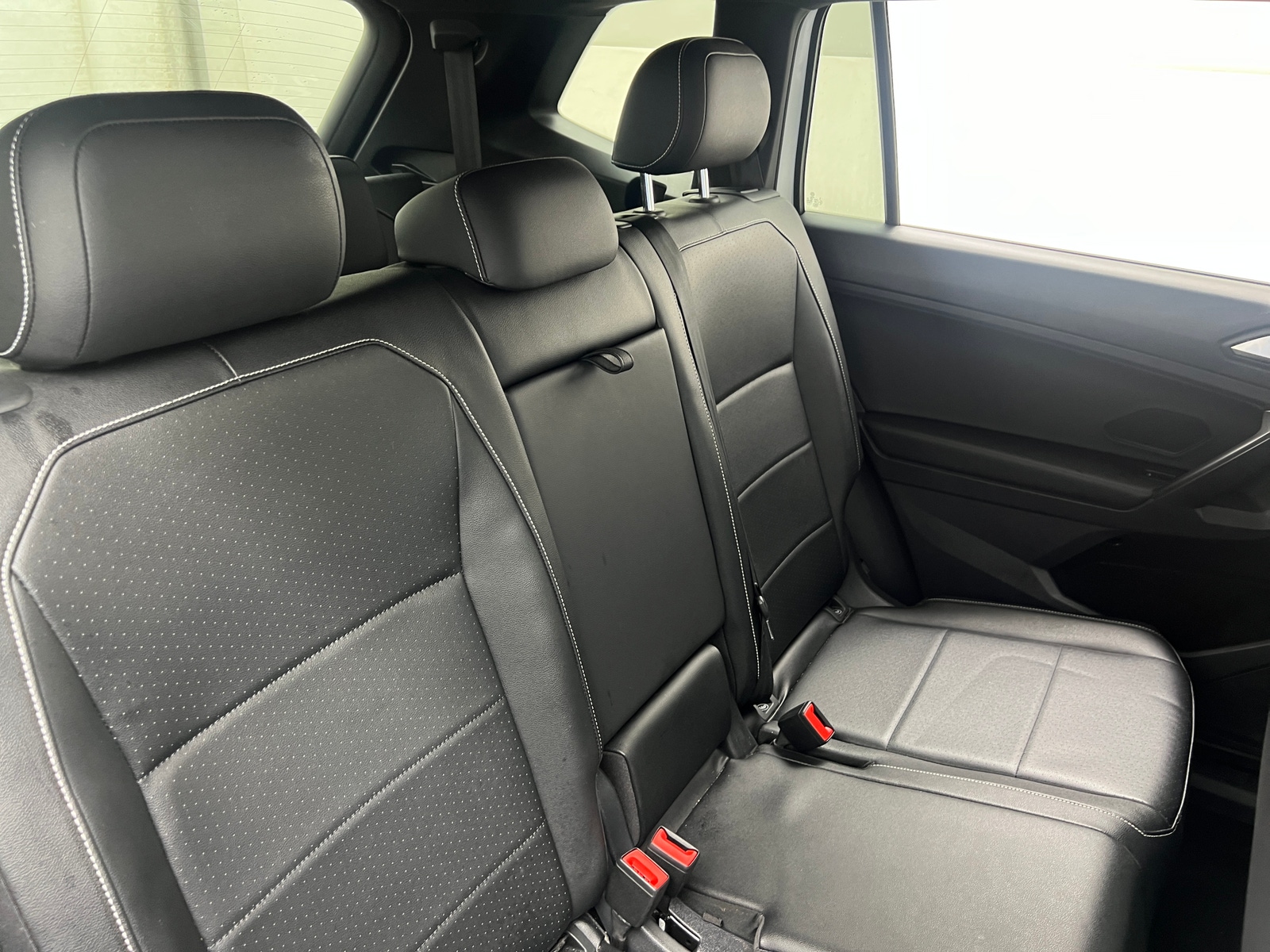 Thumbnail: 2021 Volkswagen Tiguan - 5