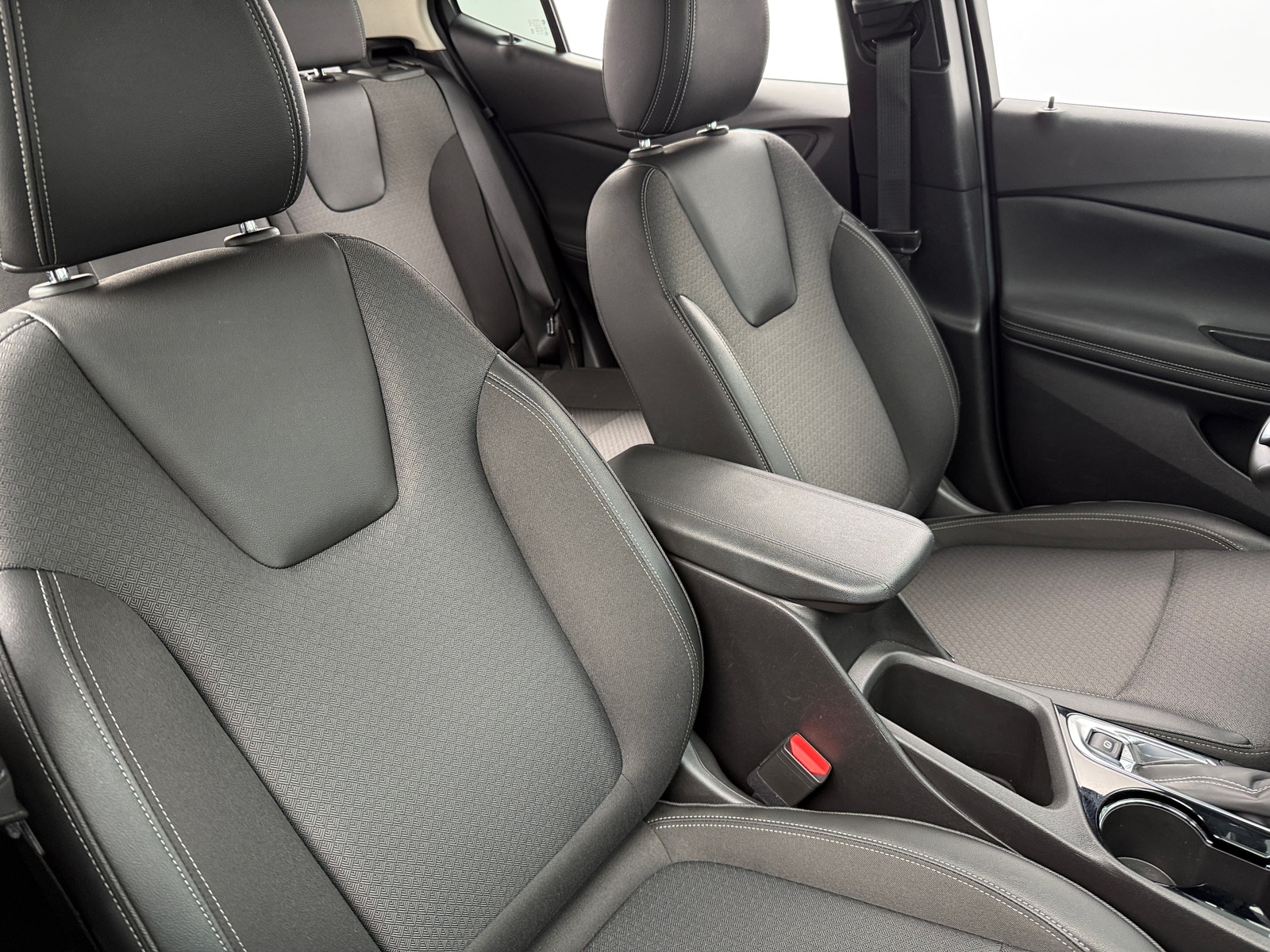 Thumbnail: 2025 Buick Encore GX - 2