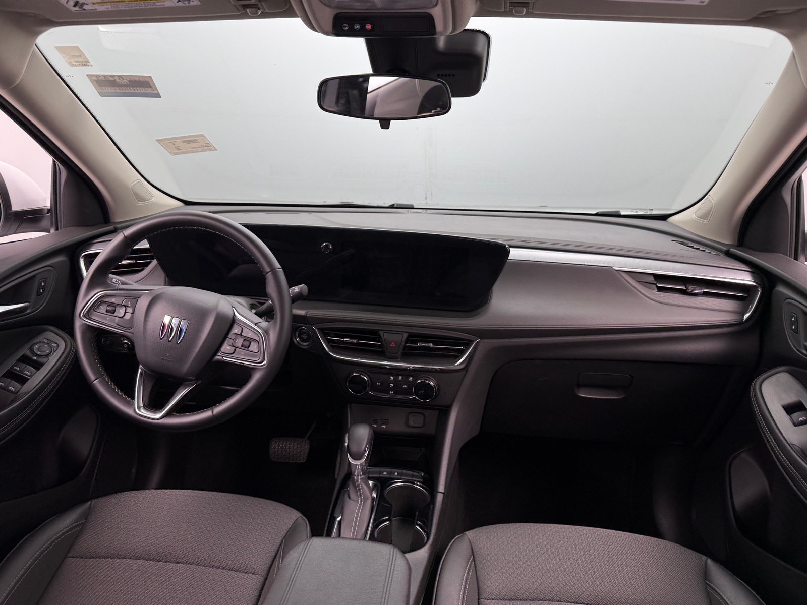 Thumbnail: 2025 Buick Encore GX - 3