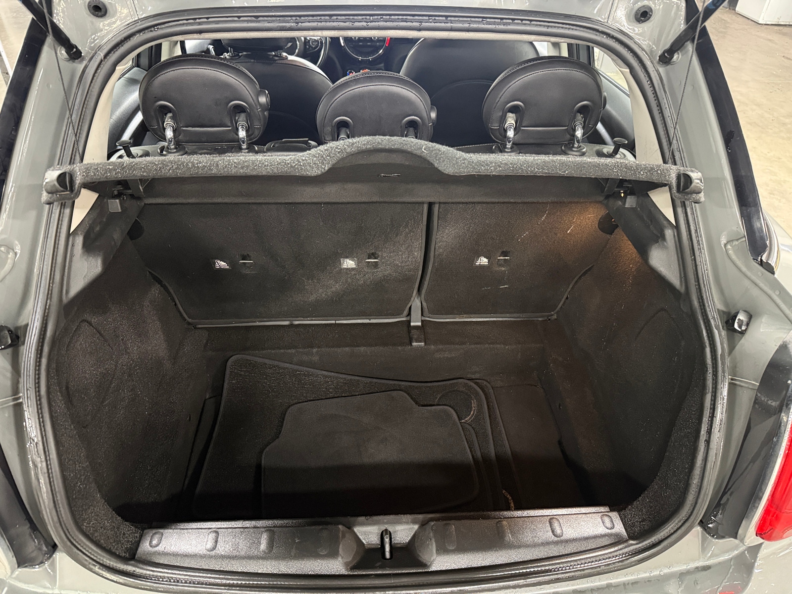 Thumbnail: 2016 MINI Cooper Hardtop - 6