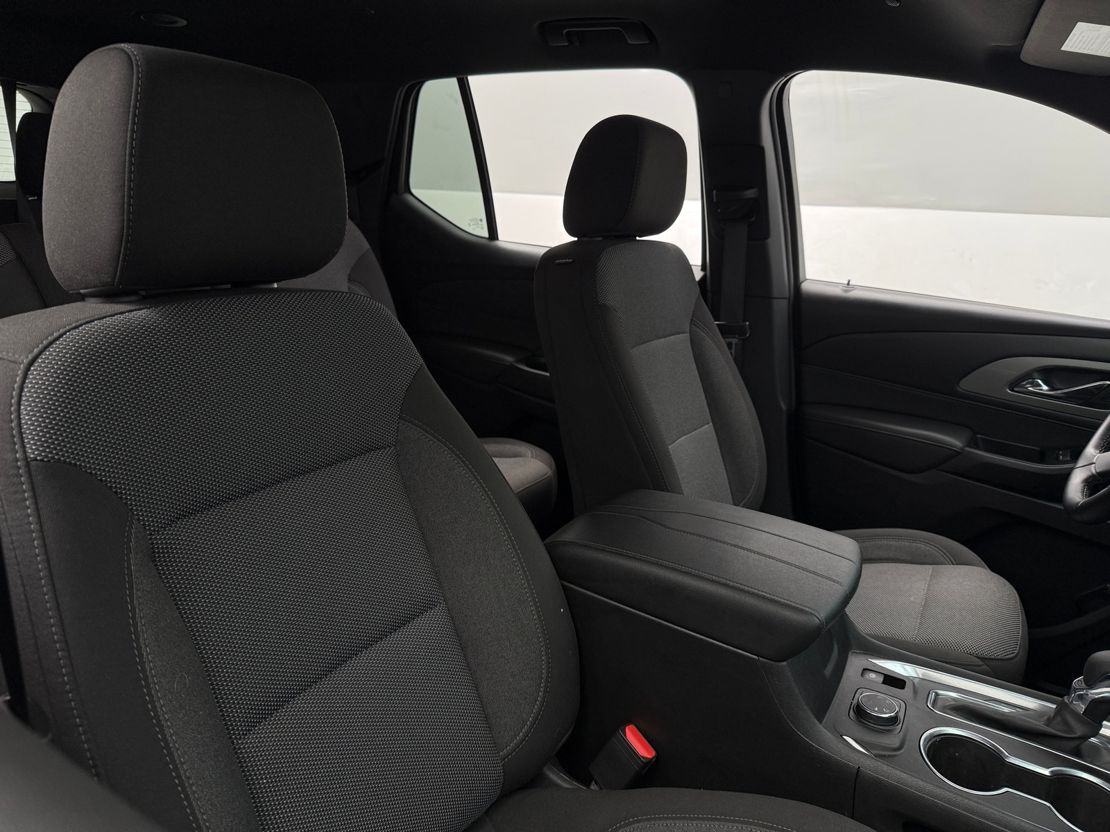 Thumbnail: 2023 Chevrolet Traverse - 2