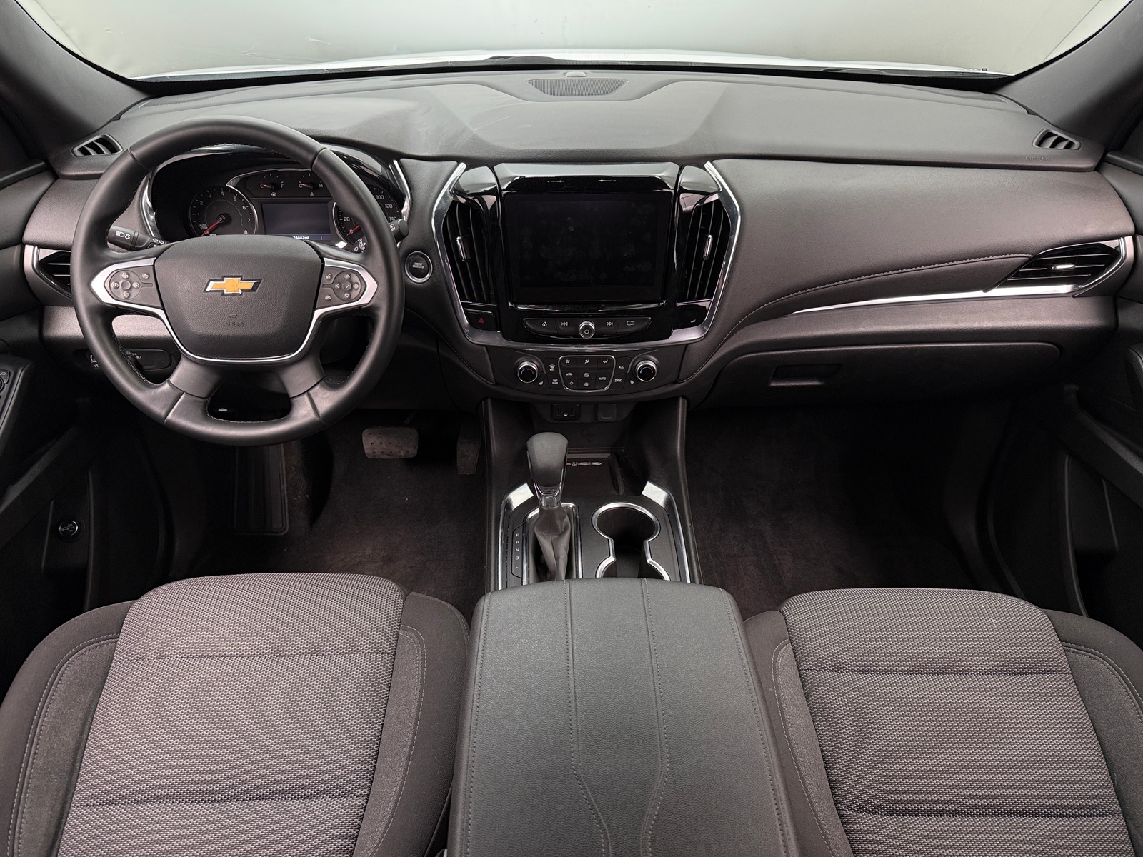 Thumbnail: 2023 Chevrolet Traverse - 3