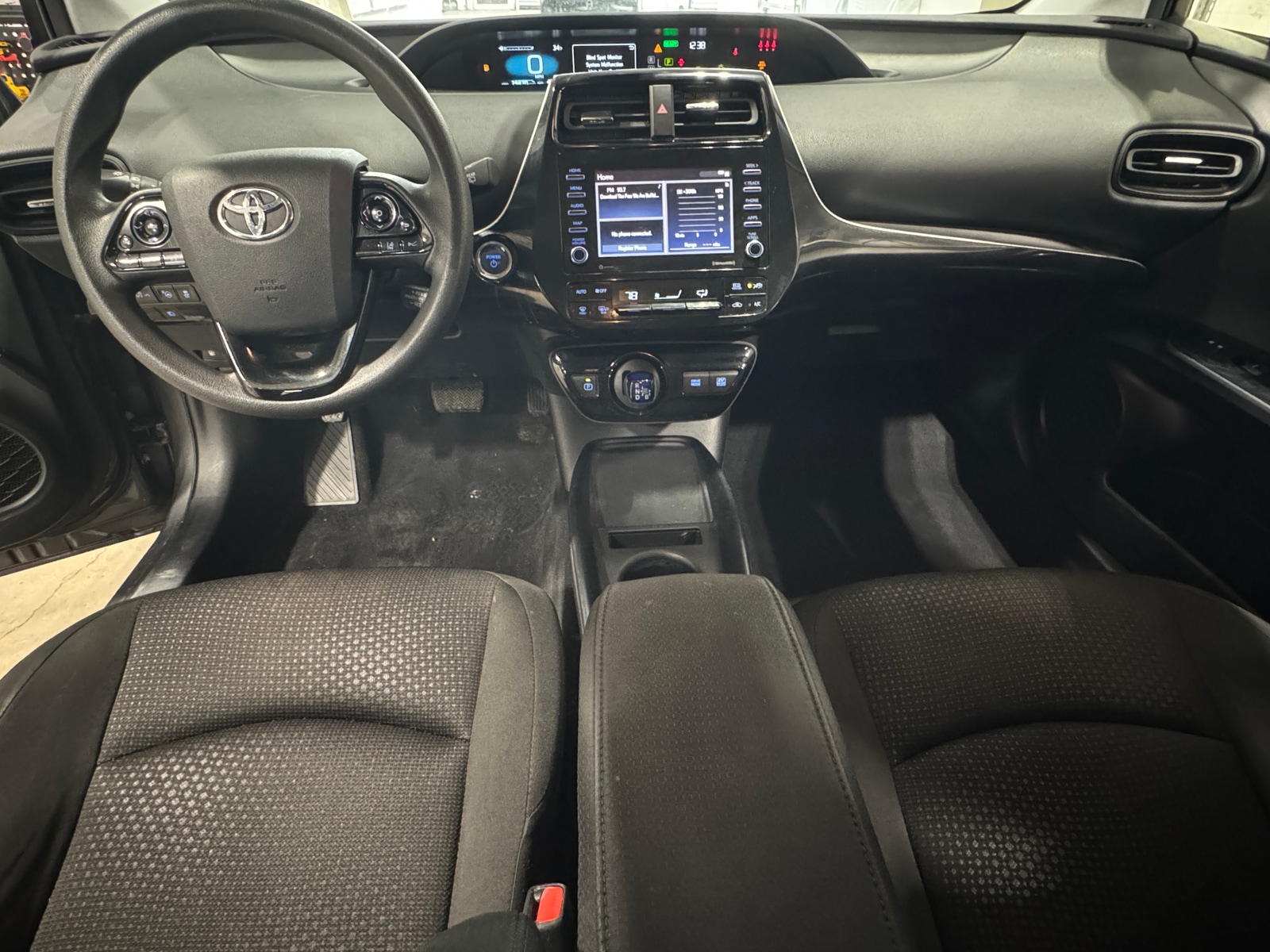 Thumbnail: 2022 Toyota Prius - 3