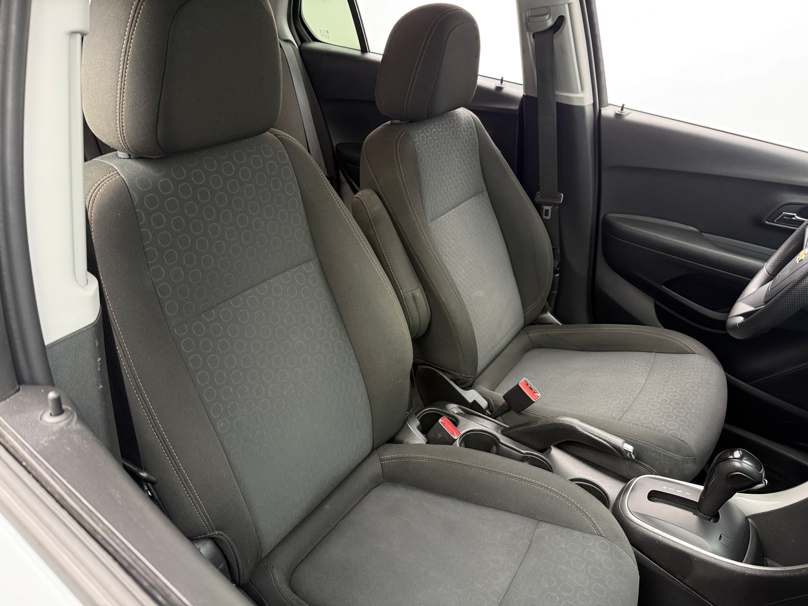 Thumbnail: 2020 Chevrolet Trax - 2