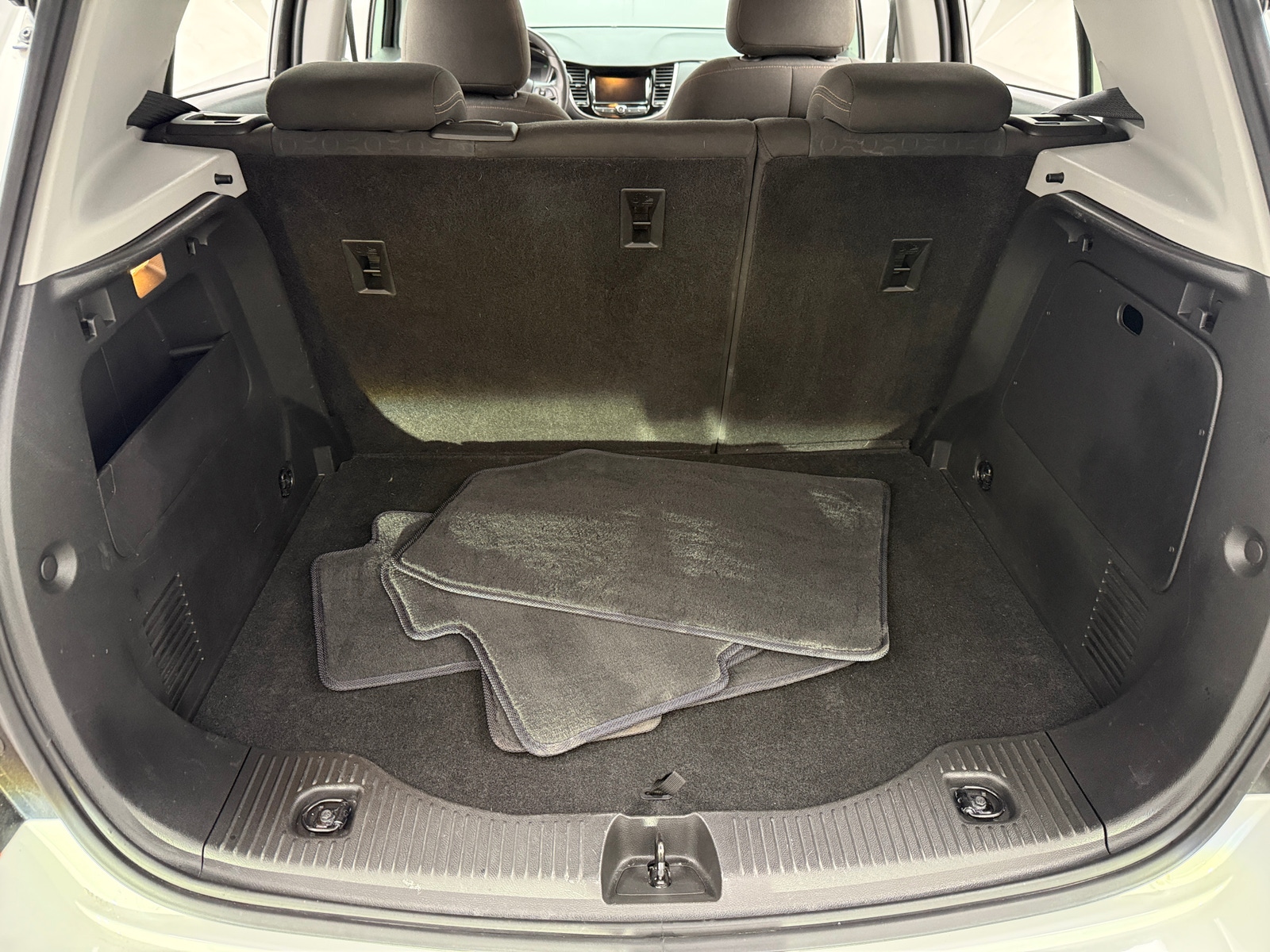 Thumbnail: 2020 Chevrolet Trax - 7