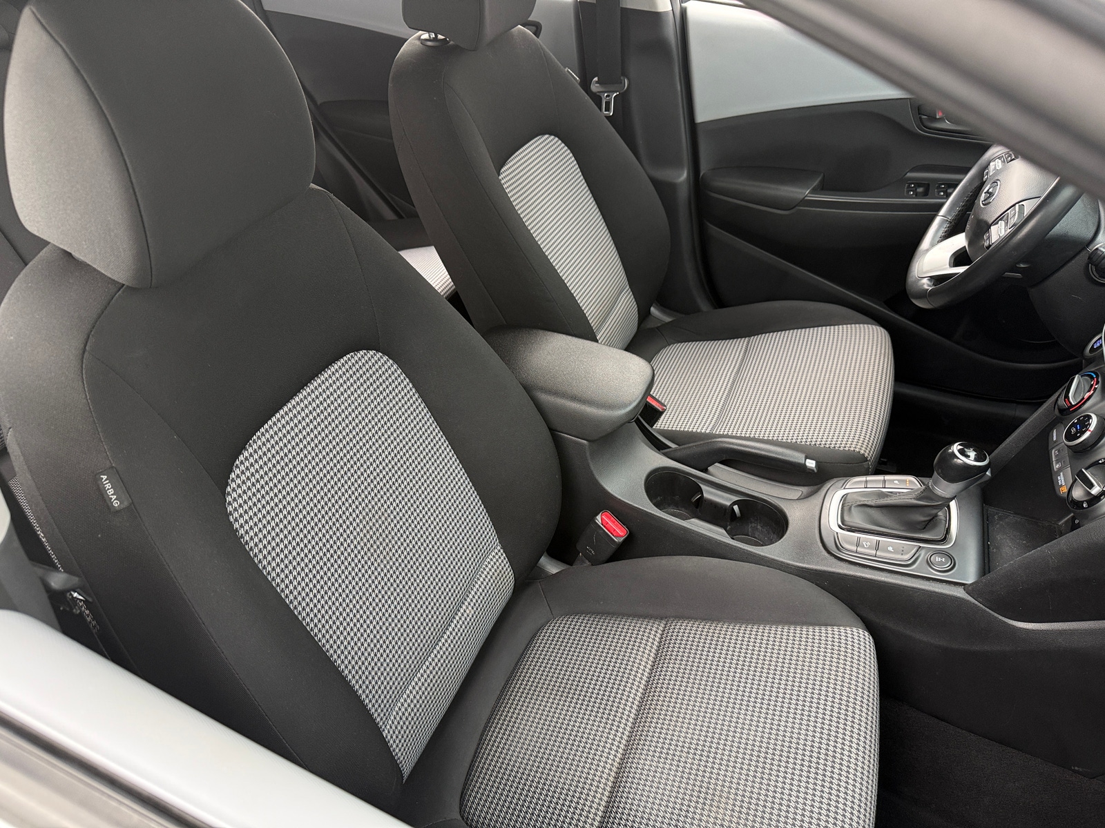 Thumbnail: 2021 Hyundai Kona - 2