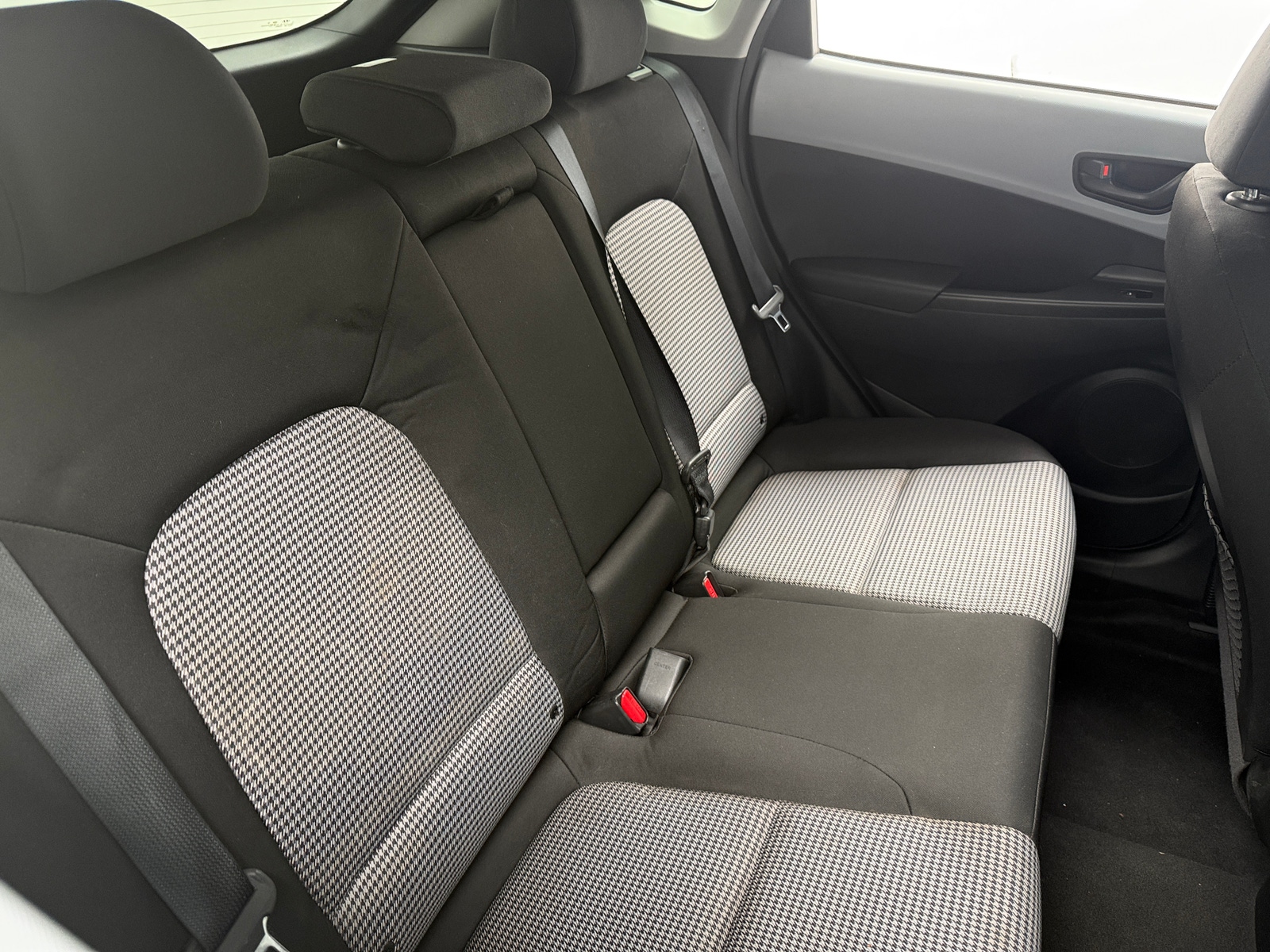 Thumbnail: 2021 Hyundai Kona - 6