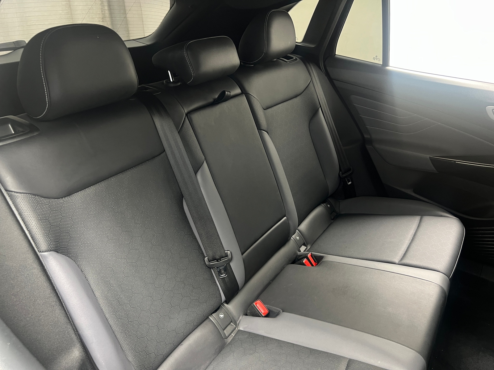 Thumbnail: 2023 Volkswagen ID.4 - 5