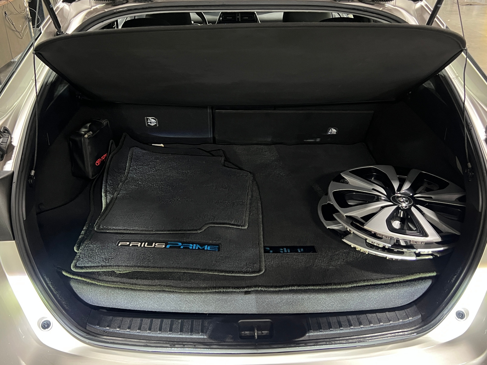 Thumbnail: 2018 Toyota Prius Prime - 7