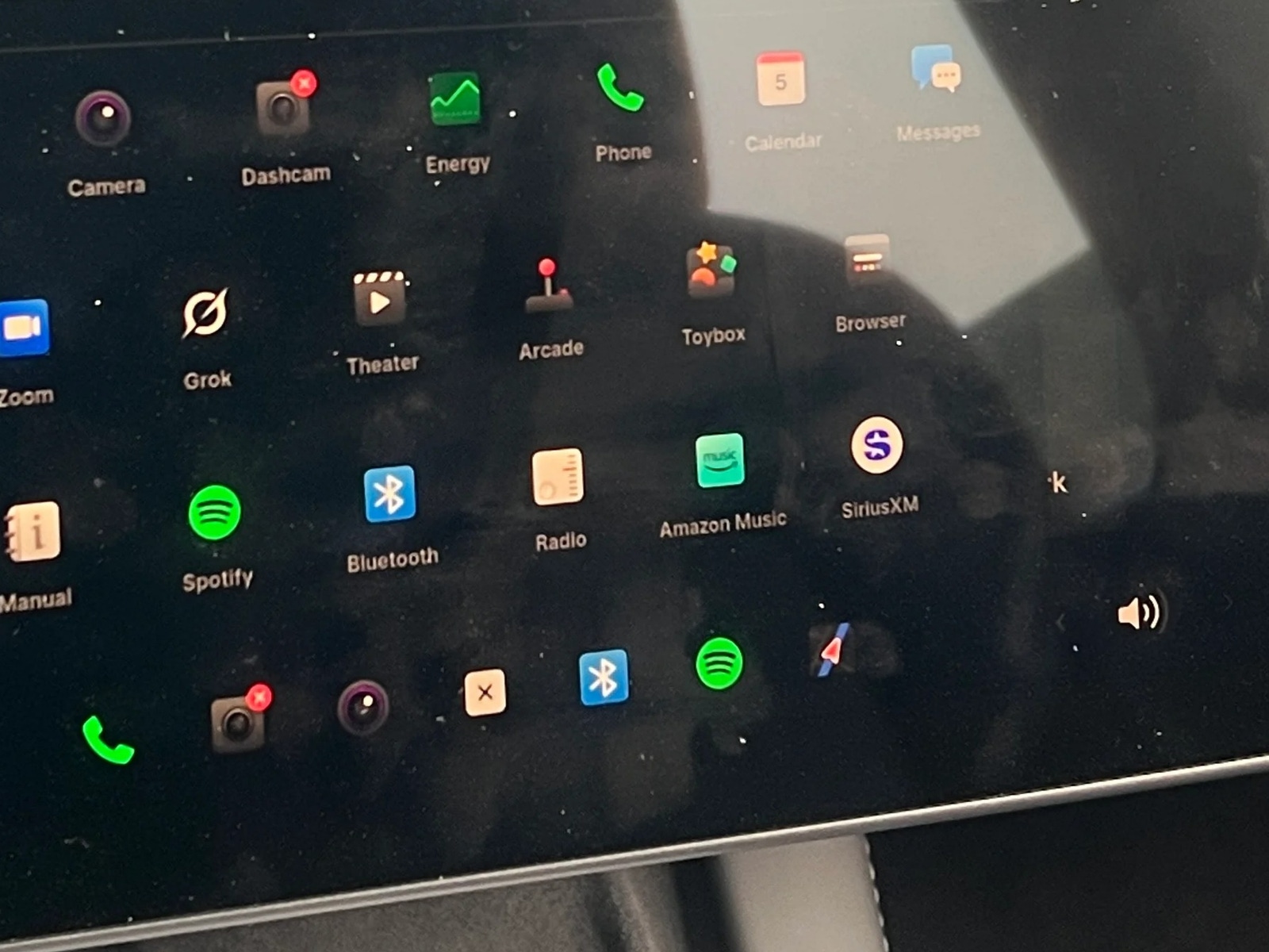 Thumbnail: 2023 Tesla Model Y - 3