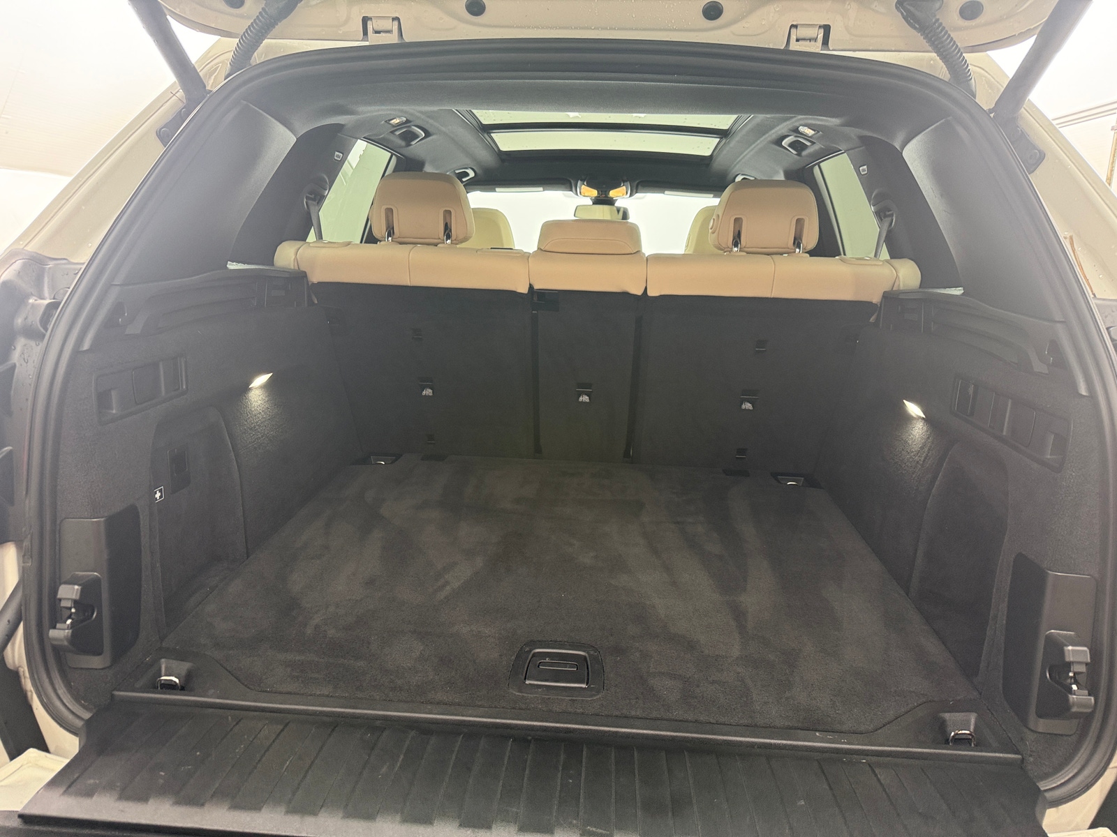 Thumbnail: 2021 BMW X5 - 6