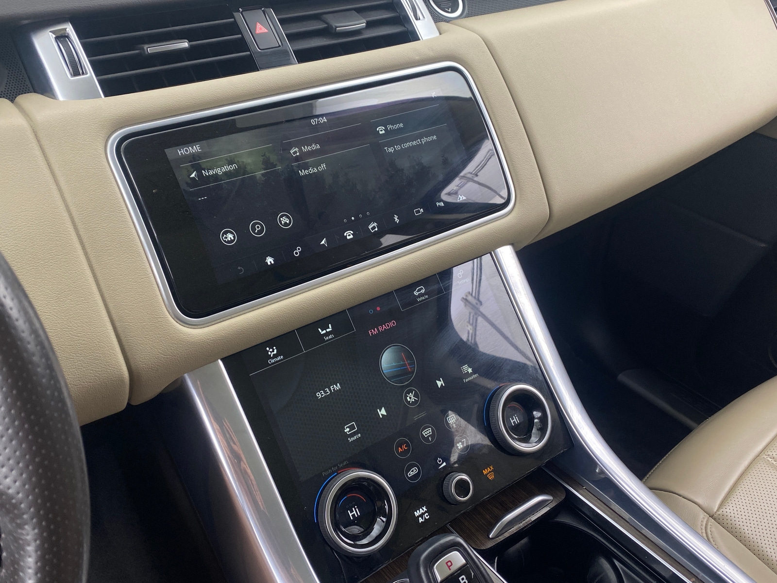 Thumbnail: 2019 Land Rover Range Rover Sport - 3