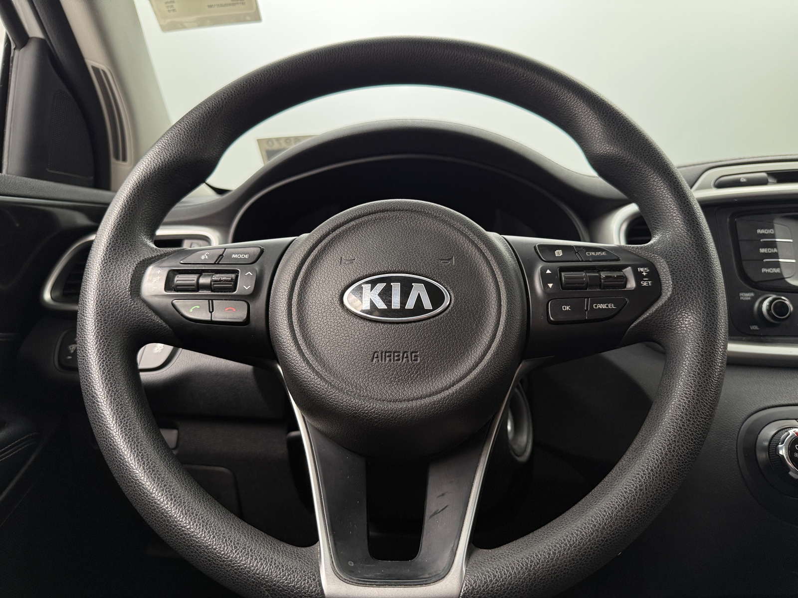 Thumbnail: 2018 Kia Sorento - 5