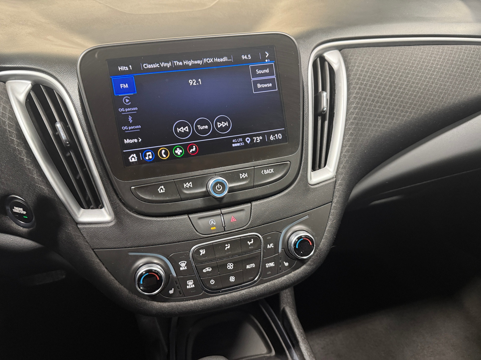 Thumbnail: 2024 Chevrolet Malibu - 4