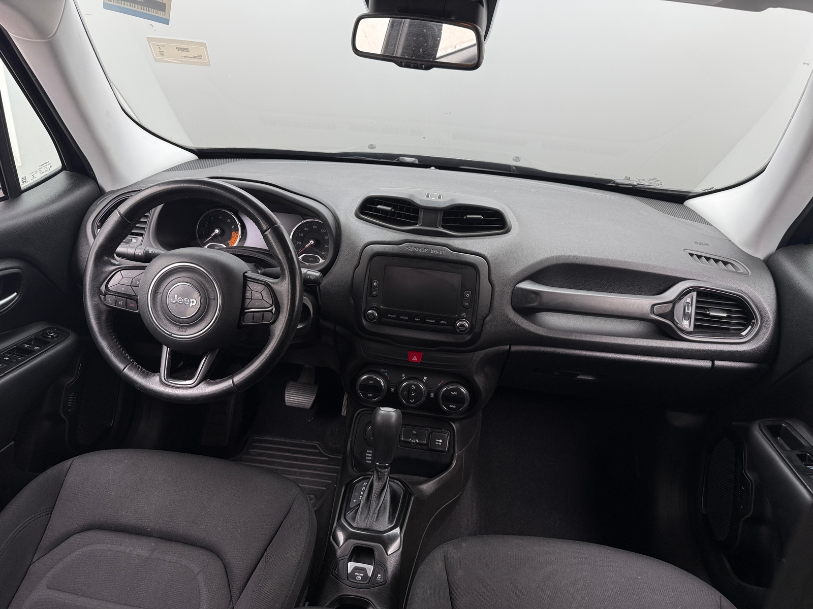 Thumbnail: 2017 Jeep Renegade - 3