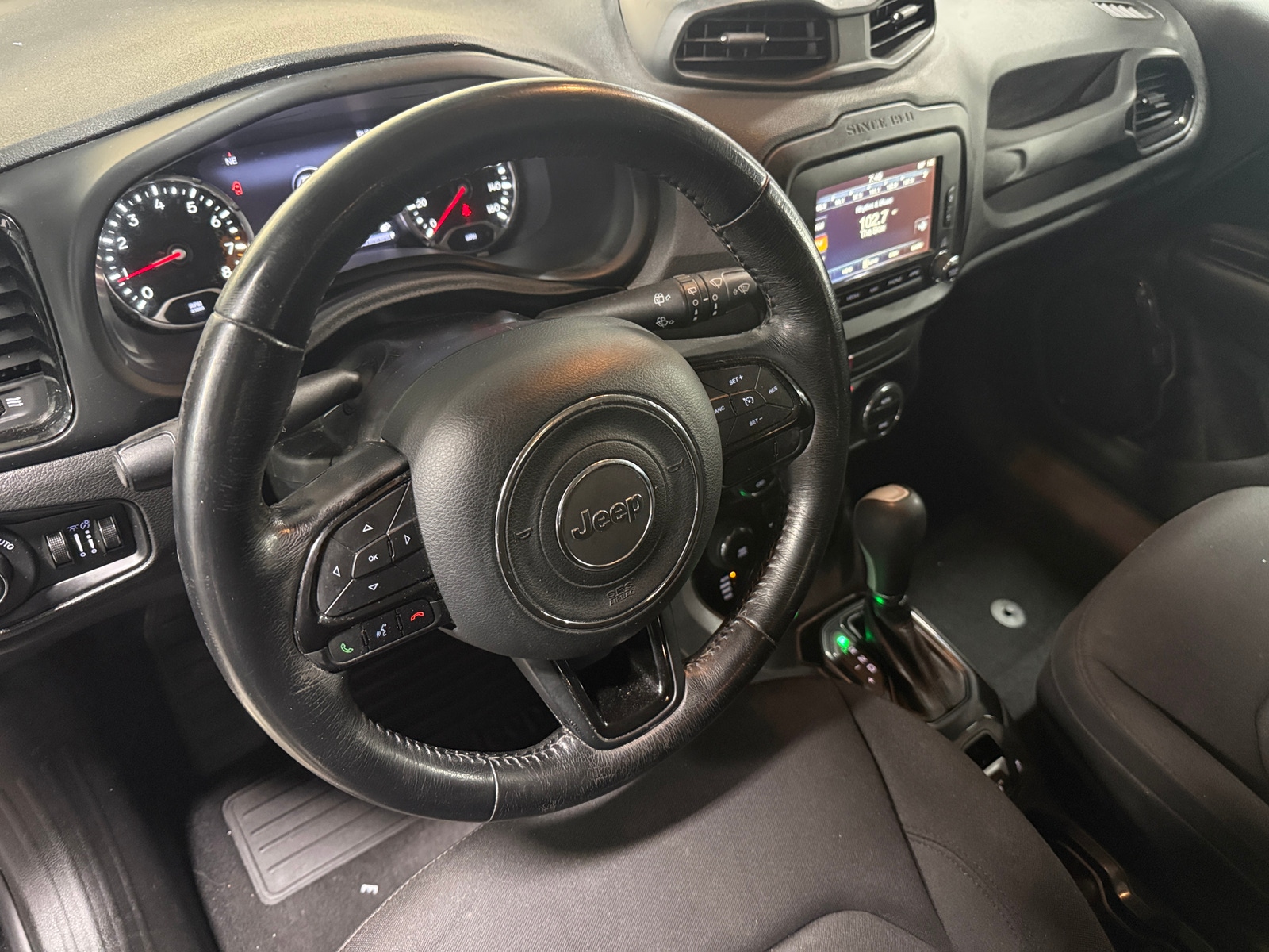 Thumbnail: 2017 Jeep Renegade - 5