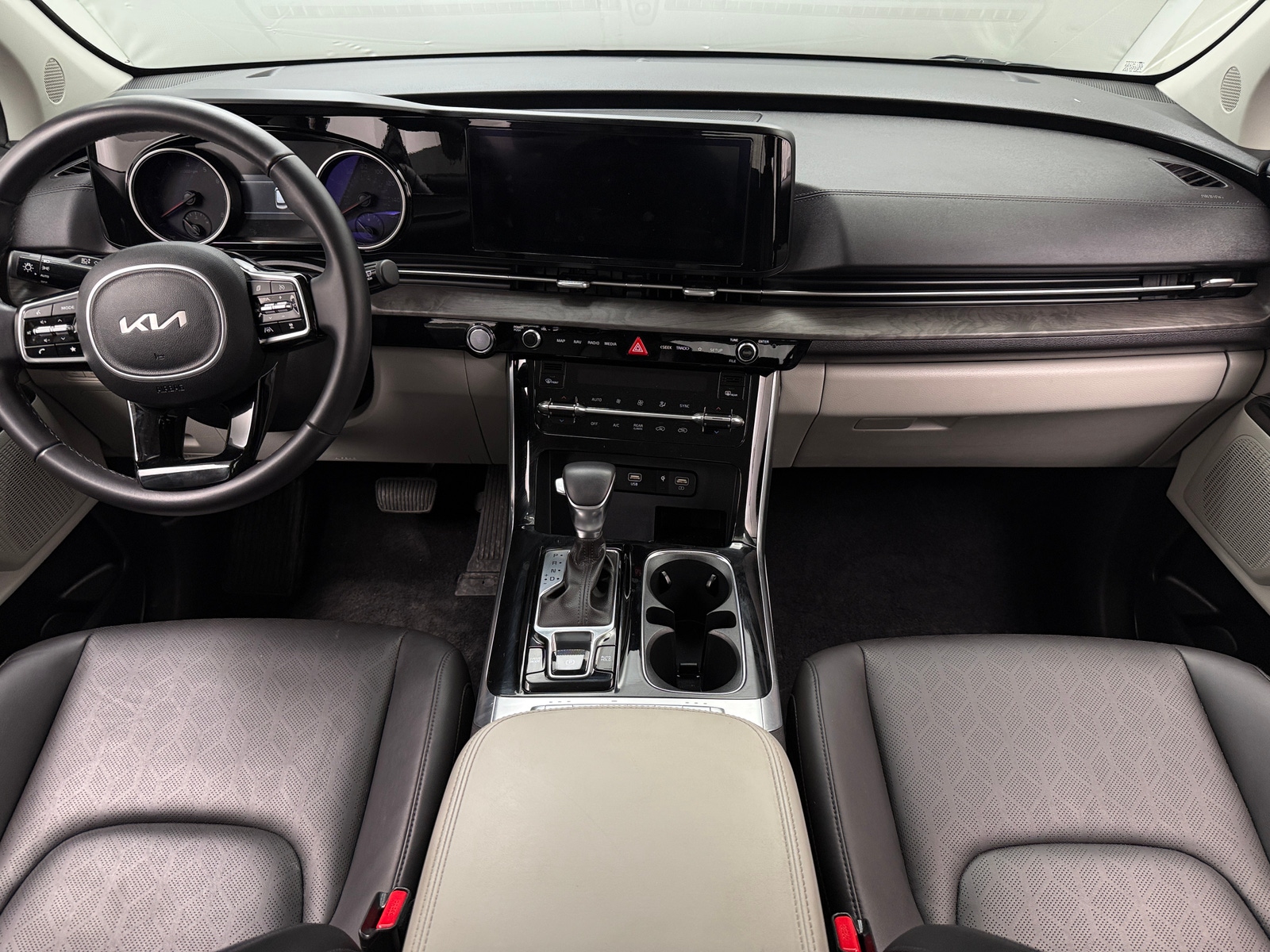 Thumbnail: 2024 Kia Carnival - 2