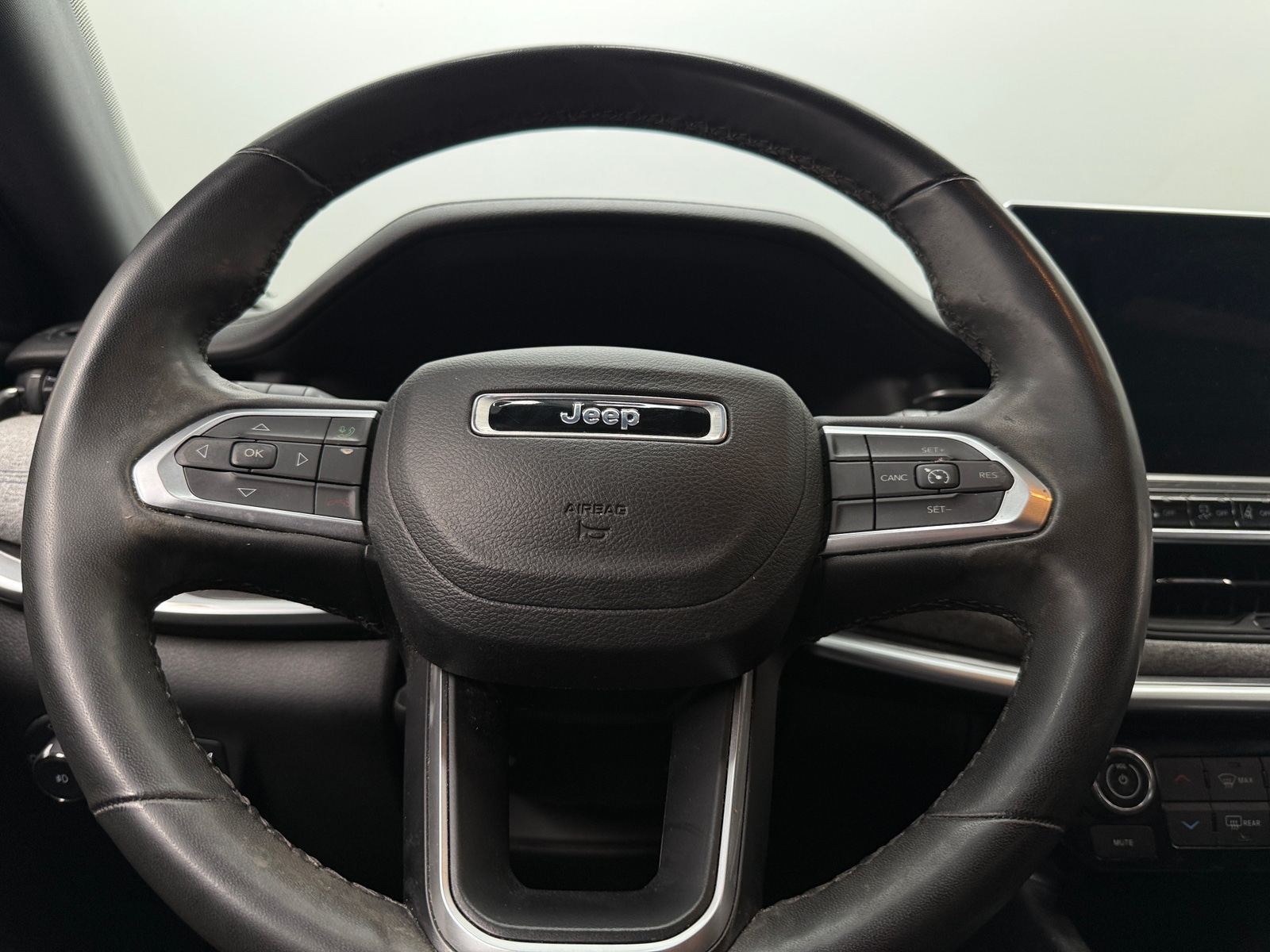 Thumbnail: 2023 Jeep Compass - 5