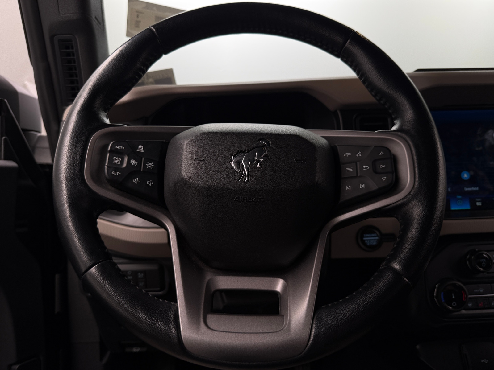 Thumbnail: 2022 Ford Bronco - 3