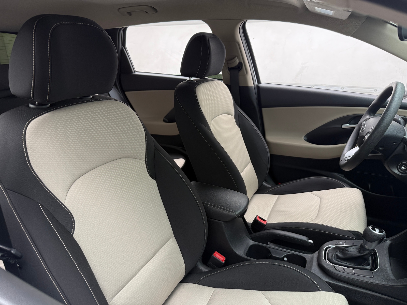 Thumbnail: 2018 Hyundai Elantra - 2