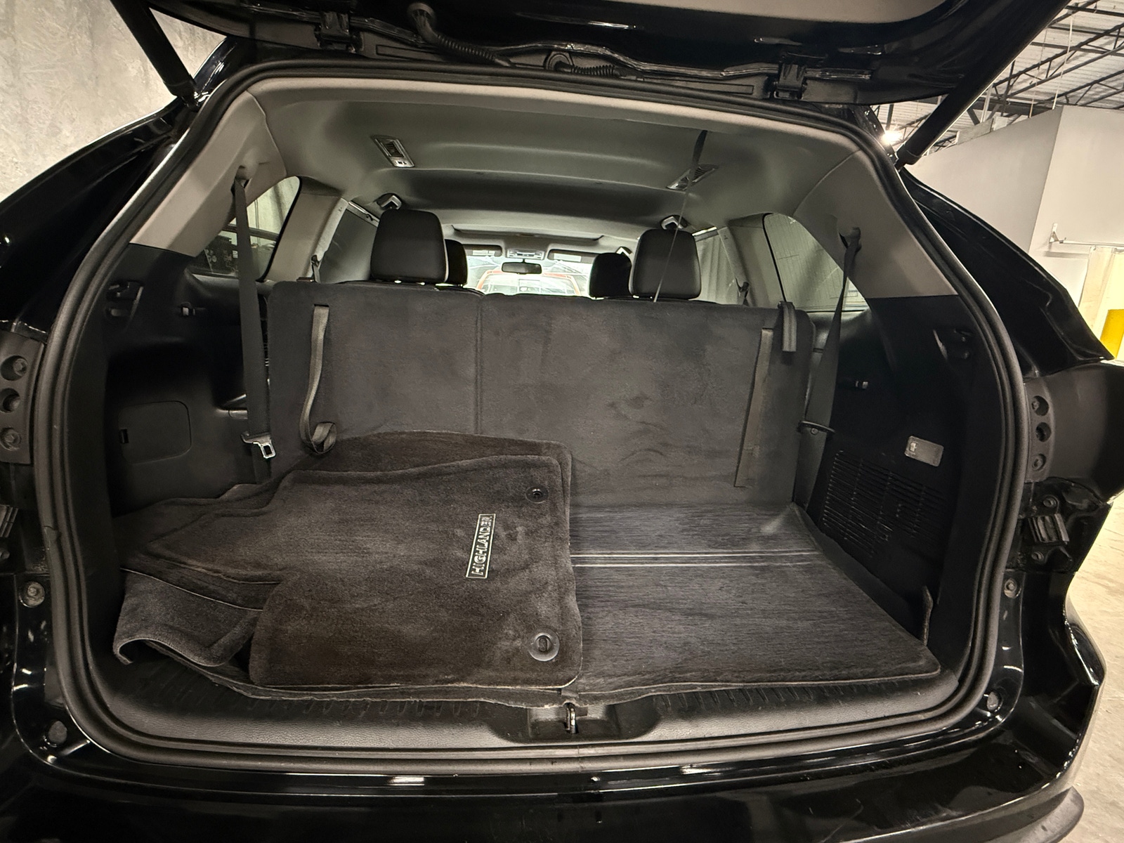 Thumbnail: 2015 Toyota Highlander - 6