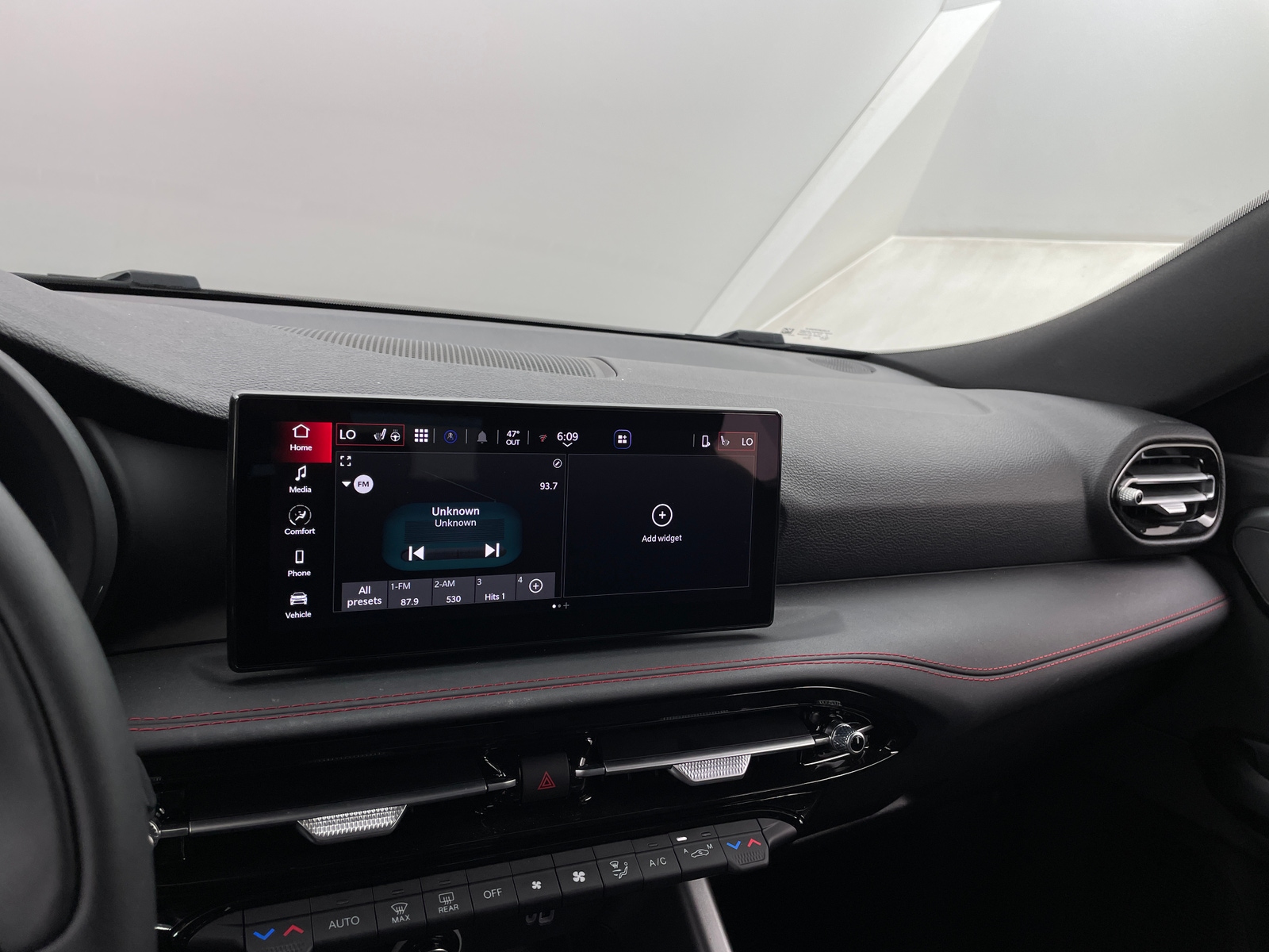 Thumbnail: 2024 Dodge Hornet - 4