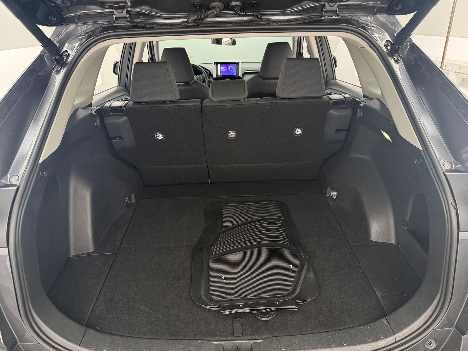 Thumbnail: 2025 Toyota RAV4 - 7