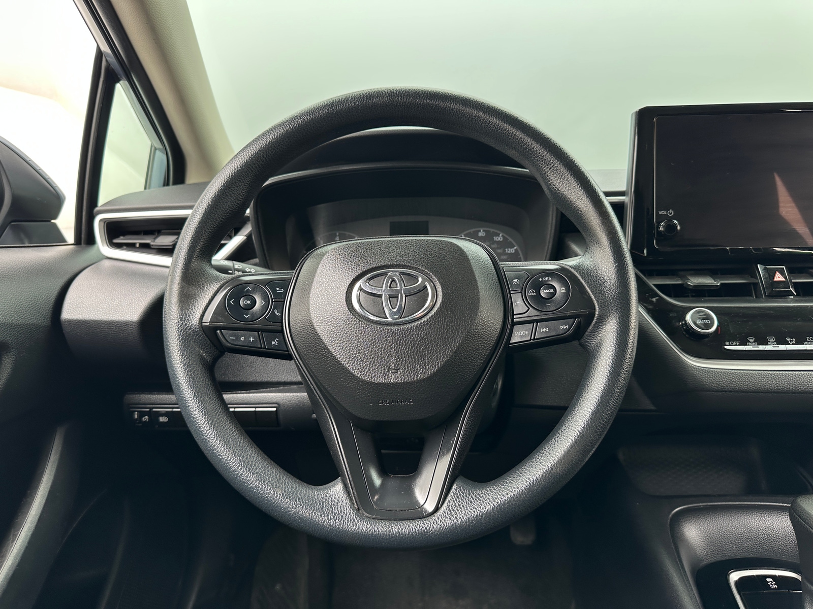 Thumbnail: 2023 Toyota Corolla - 5