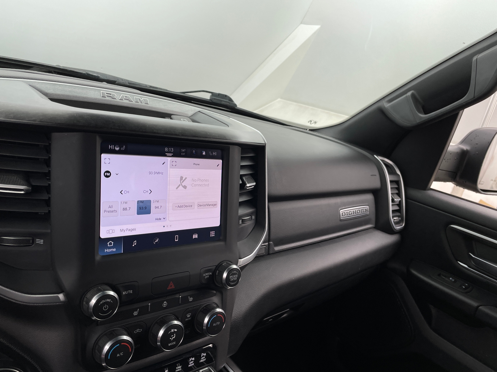 Thumbnail: 2022 RAM 1500 - 4