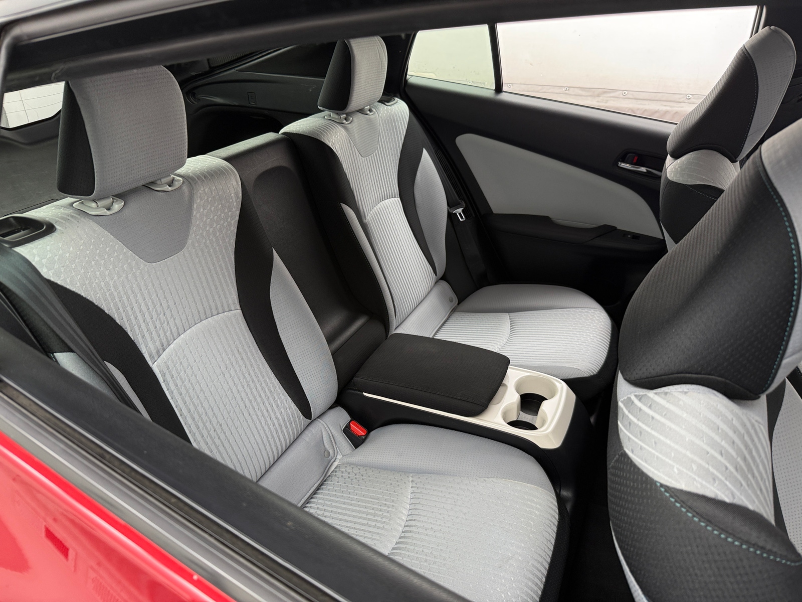 Thumbnail: 2017 Toyota Prius Prime - 6