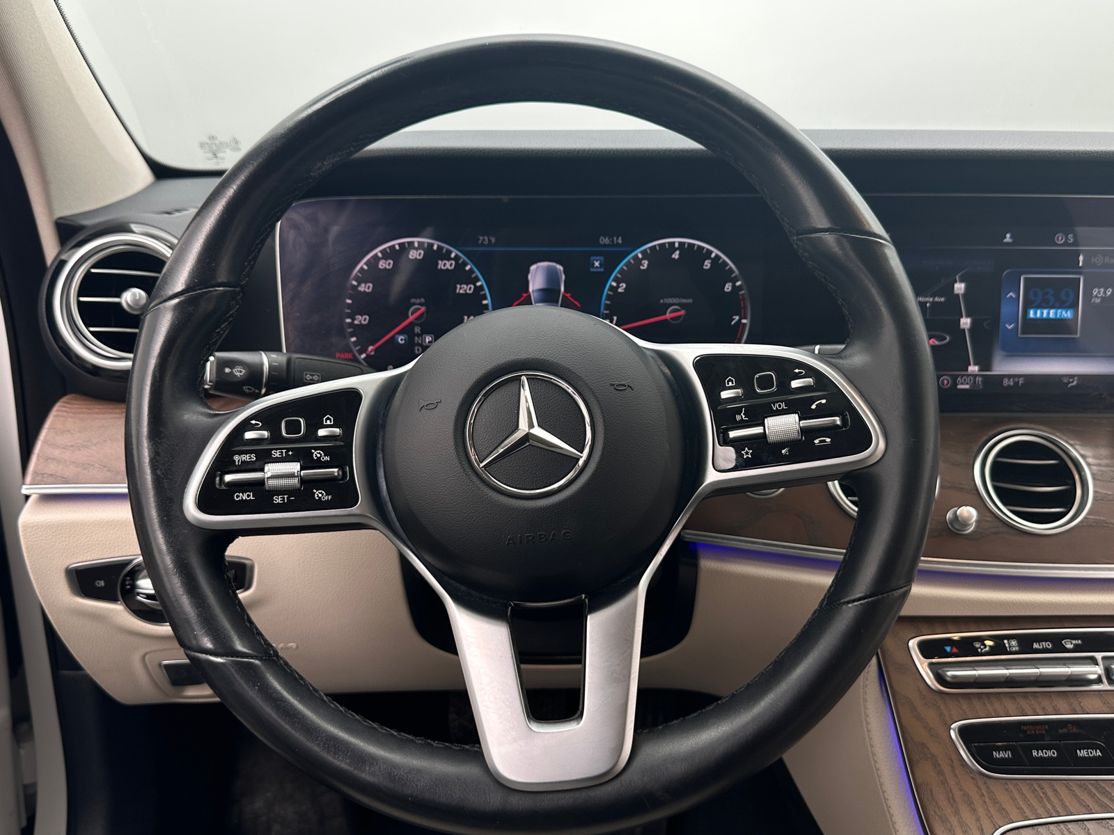 Thumbnail: 2020 Mercedes-Benz E-Class - 5