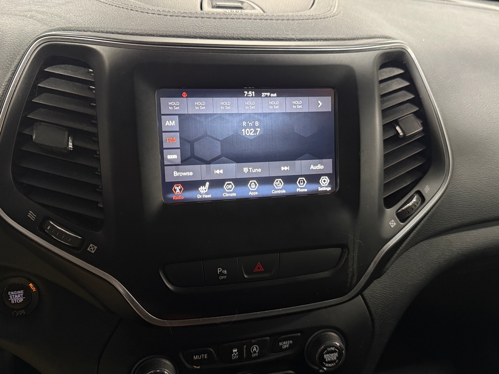 Thumbnail: 2019 Jeep Cherokee - 4