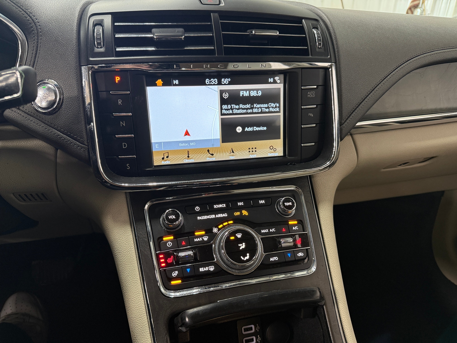 Thumbnail: 2017 Lincoln Continental - 3