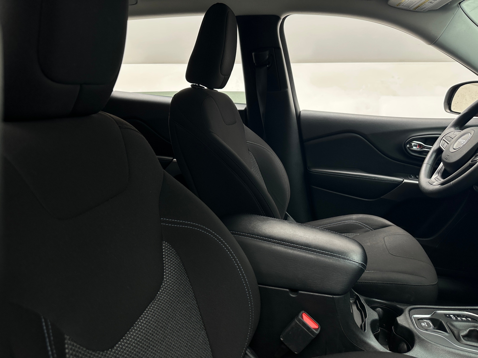 Thumbnail: 2019 Jeep Cherokee - 2