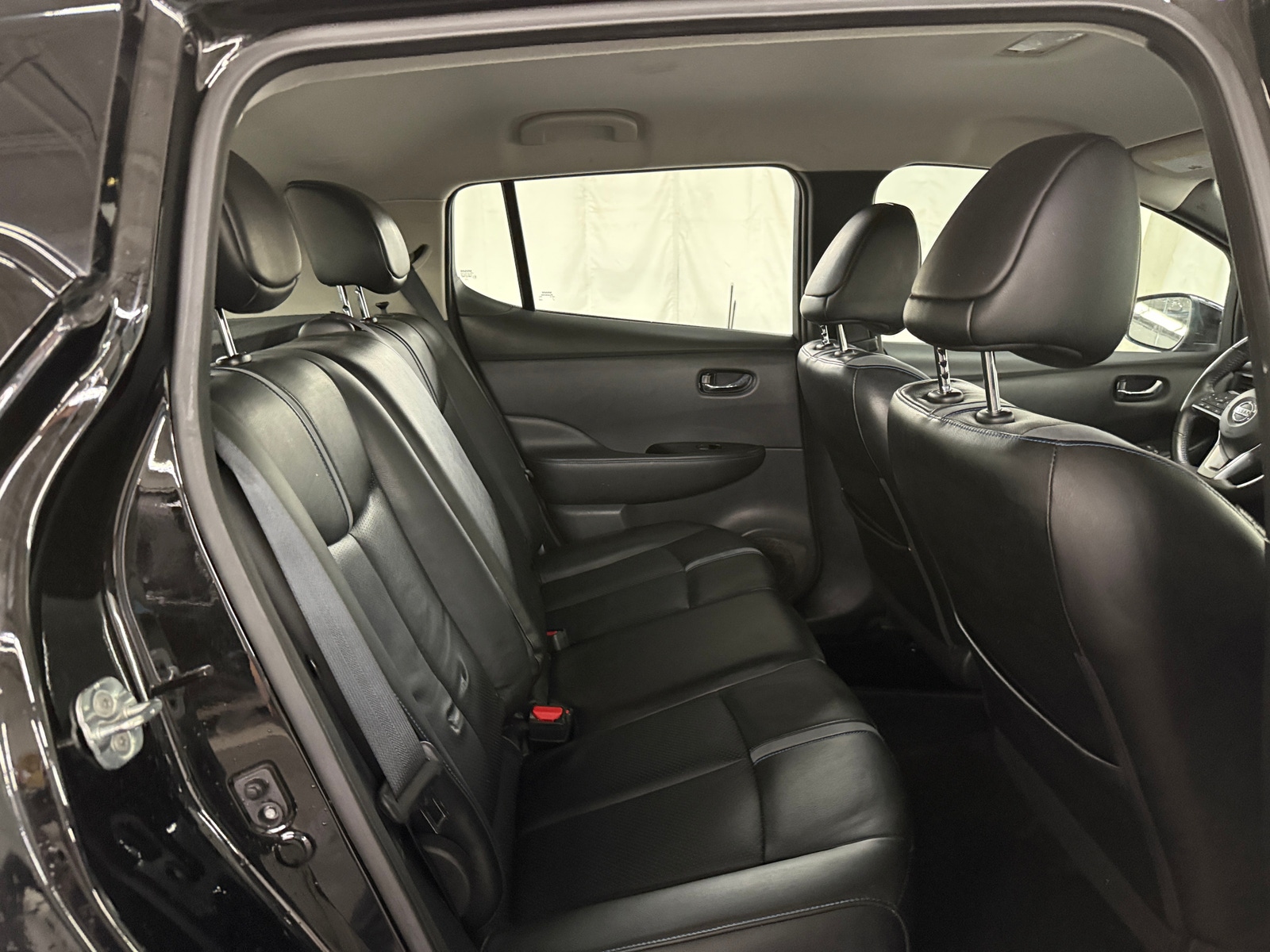 Thumbnail: 2018 Nissan Leaf - 5