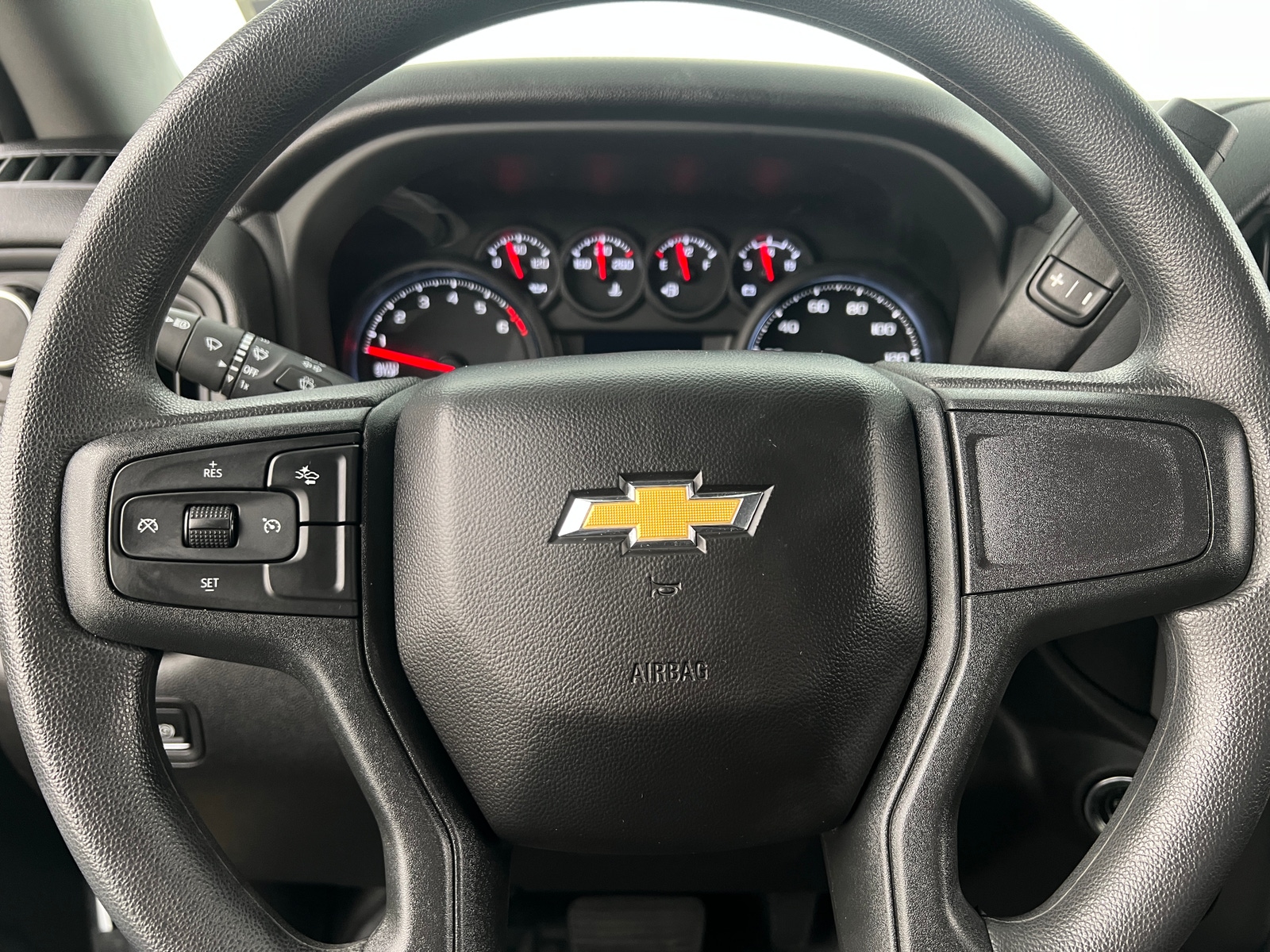 Thumbnail: 2025 Chevrolet Silverado 1500 - 5