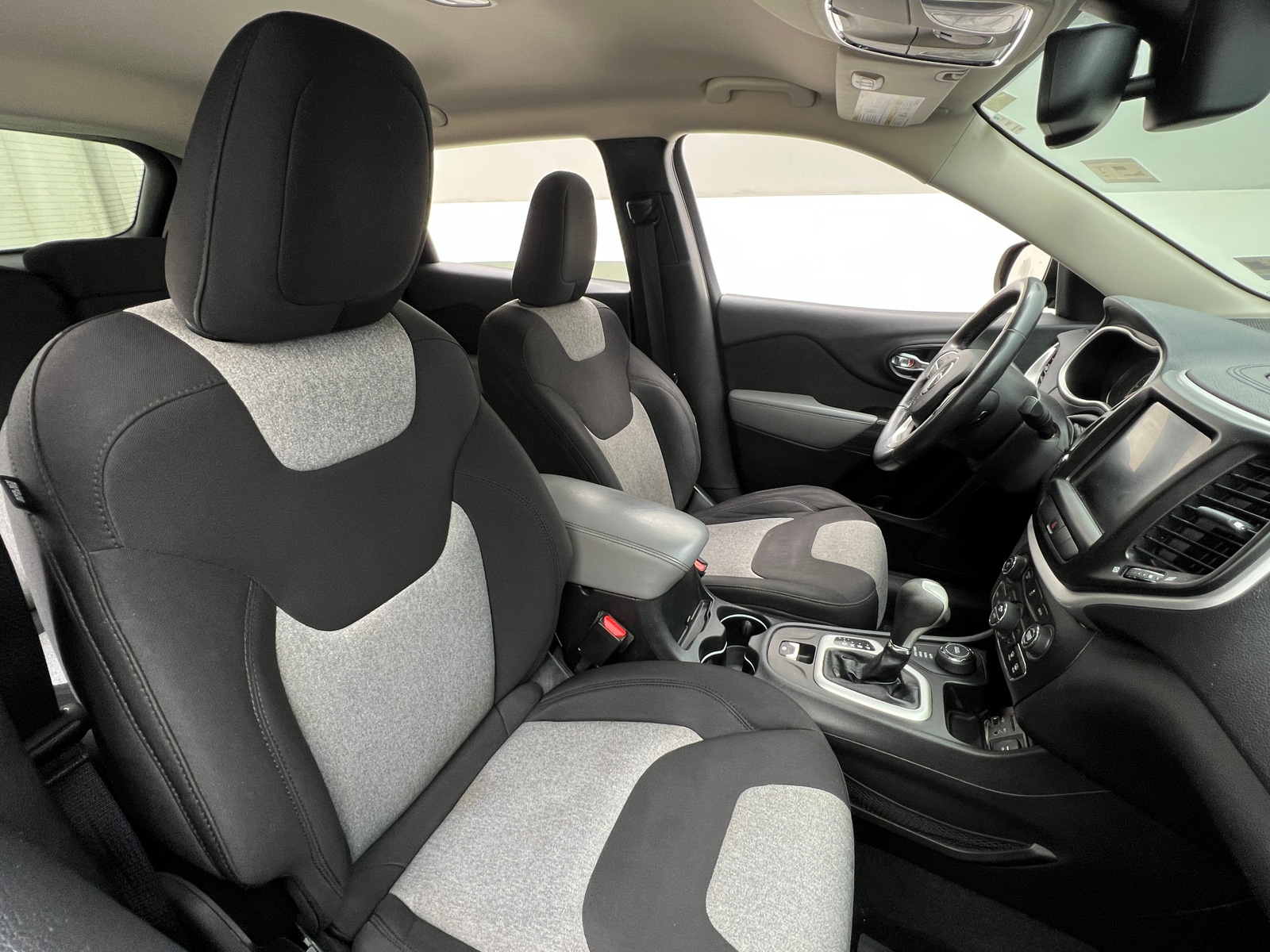 Thumbnail: 2014 Jeep Cherokee - 2